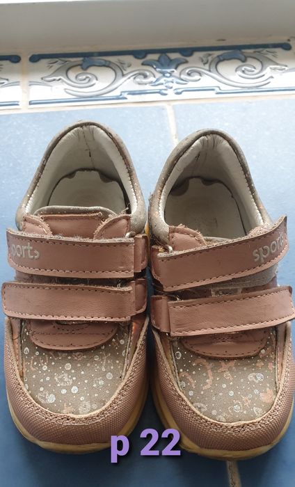 Продам дитяче шкіряне взуття