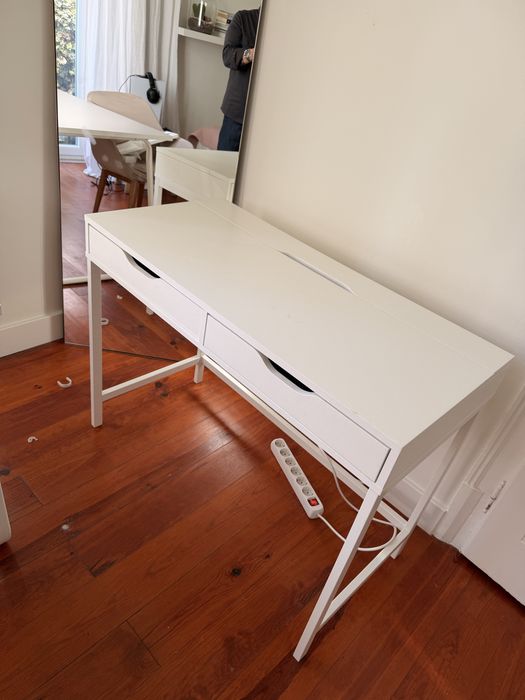 Secretaria IKEA branca