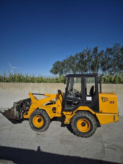 Sprzedam ładowarkę JCB 406