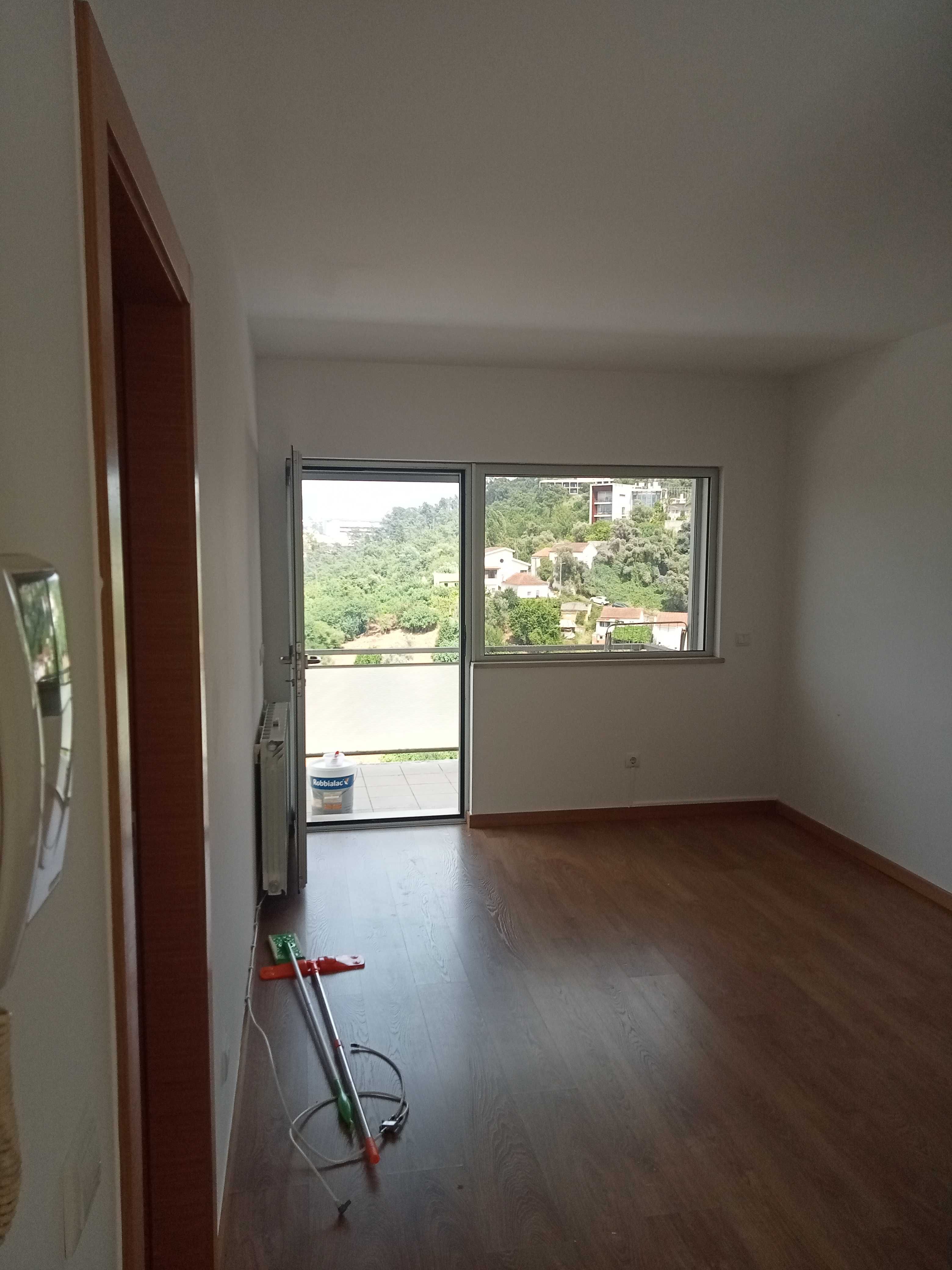 T1 Coimbra com 2 quartos garagem e elevador