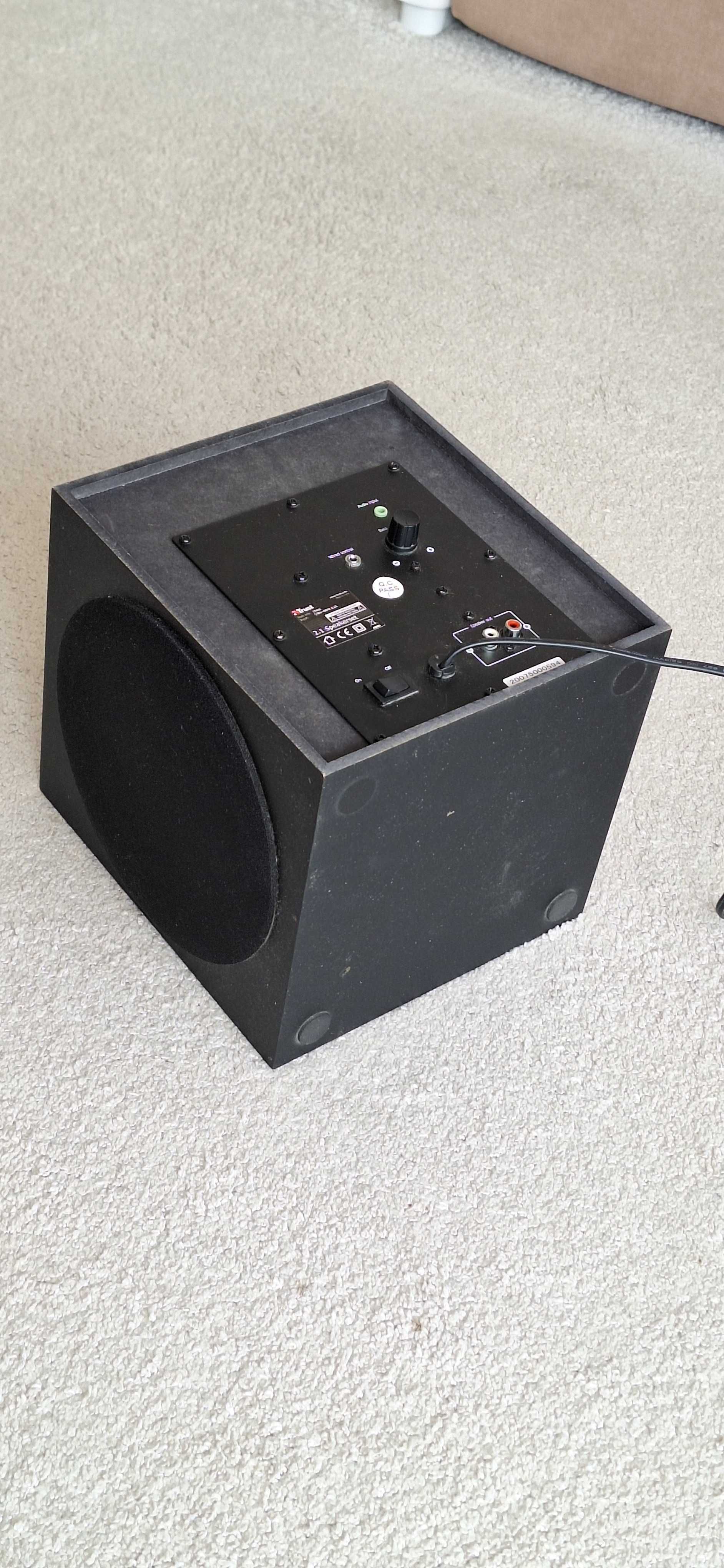 Subwoofer do głośników komputerowych 2.1 "Trust SP-3680 - 15416"