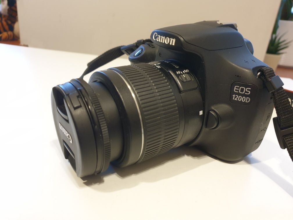 Nikon EOS 1200D - stan bardzo dobry