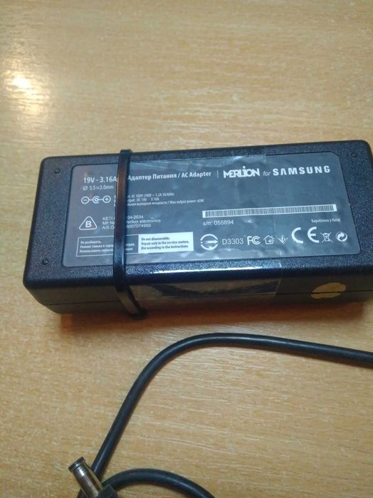 Адаптер 19В /Блок живлення на 19V