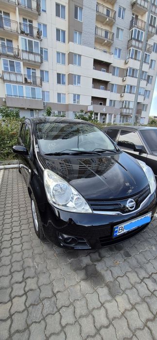 Продам Nissan Note 2011 автомат
