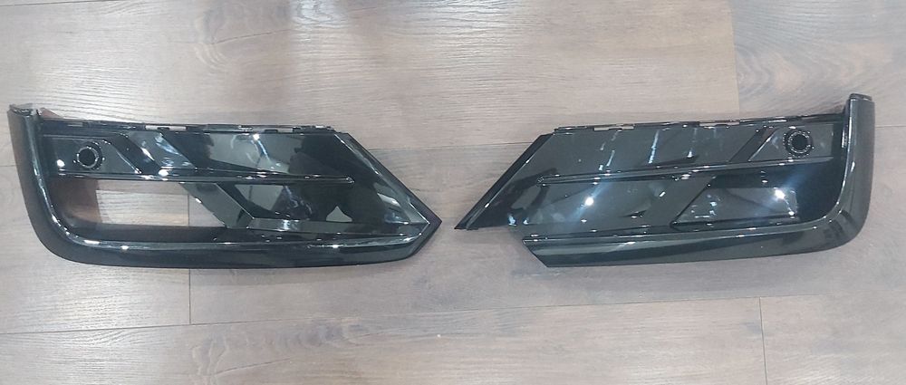 VW Tiguan ll R-Line kratka zderz P.L.przód 5NA.853.666 D 5NA.853.665.D