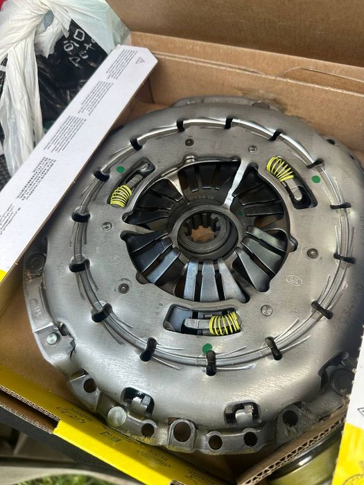 BMW 3 SERIES Е46    231 к.с.