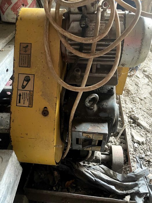 Gilotyna elektryczna do prętów FOX 42