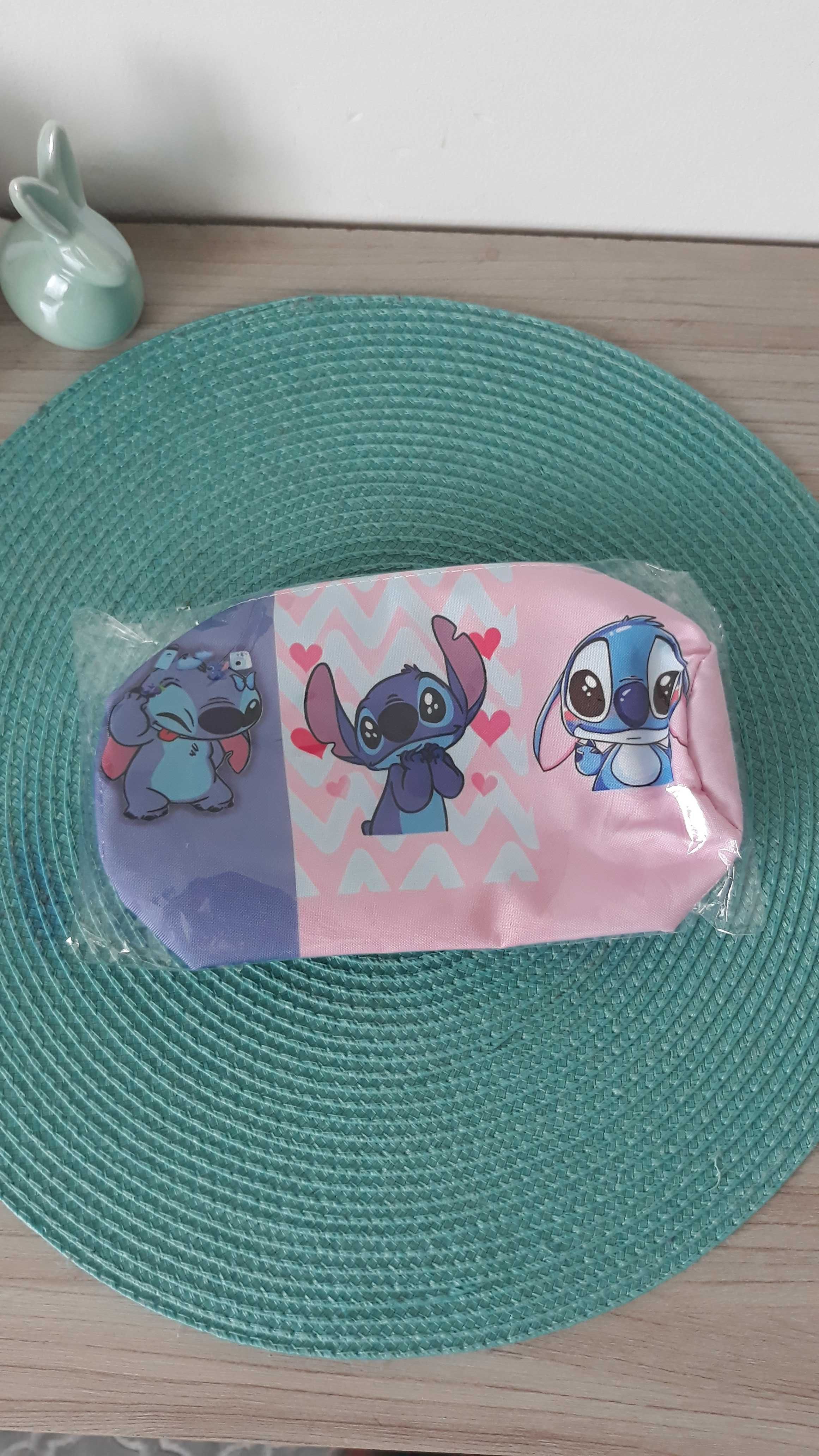 Piórnik z grafiką Stitch