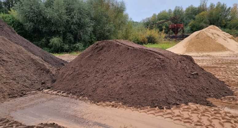 Czarna Ziemia Do Ogrodu Trawa Z Rolki Humus Torf Karczowanie Ogrodnik