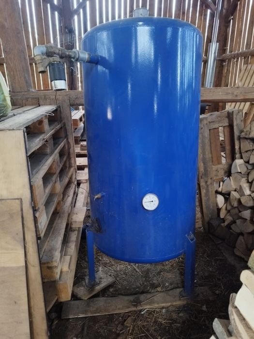 Zbiornik żeliwny około 1200l
