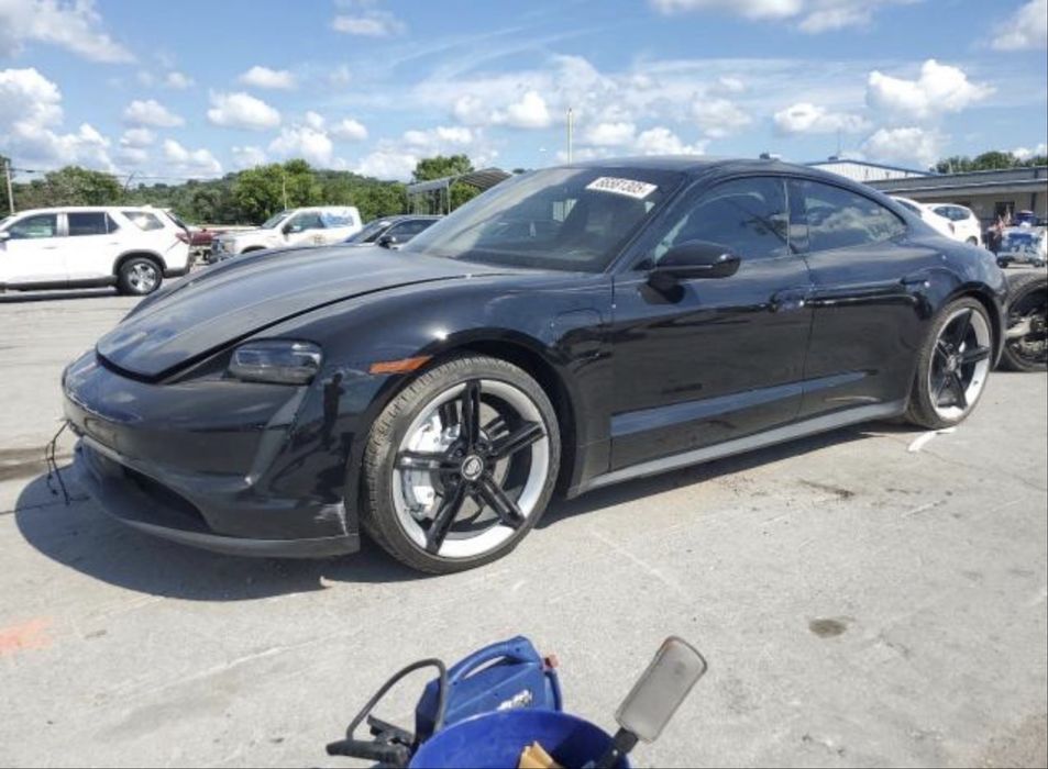 Porsche Taycan 4s