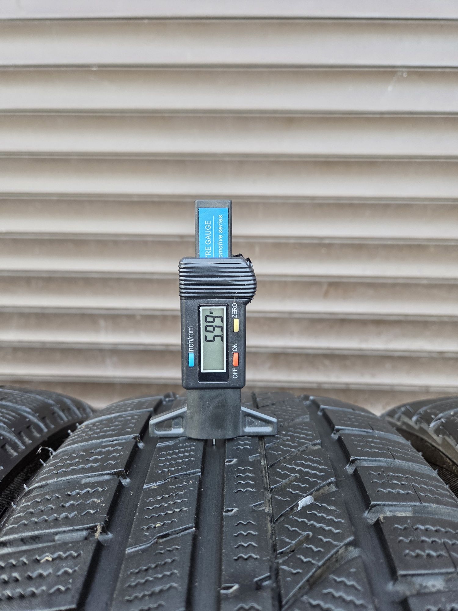 Шини всесезонні 205/55/r16, Bridgestone Blizzak LM-30