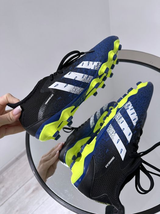Мощные крутые бутсы с чулком дитячі бутси  Adidas Predator Freak