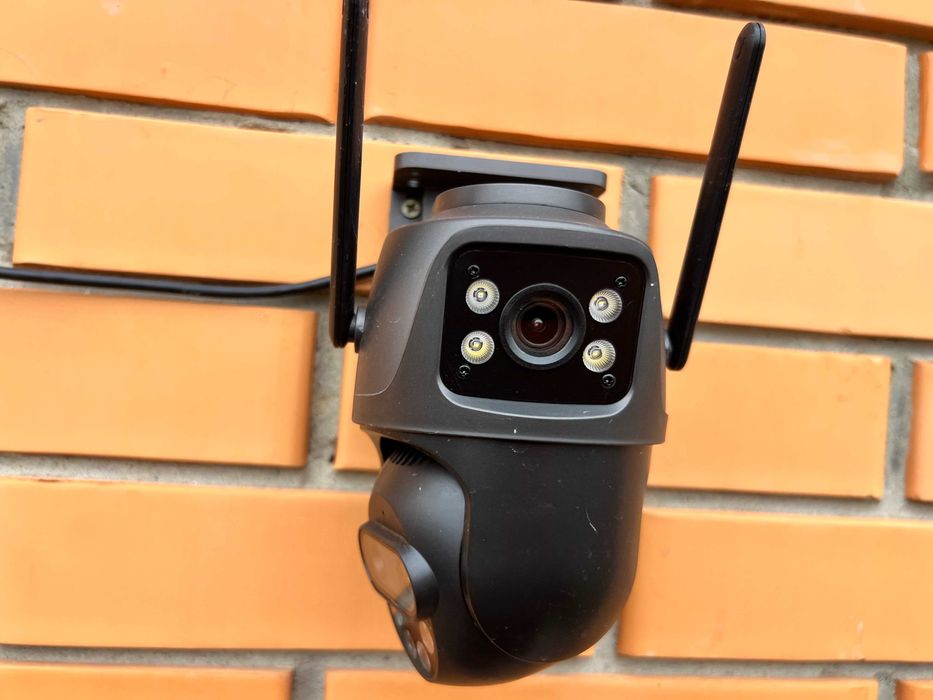 ТОР  вулична подвійна wi fi камера. Поворотна камера