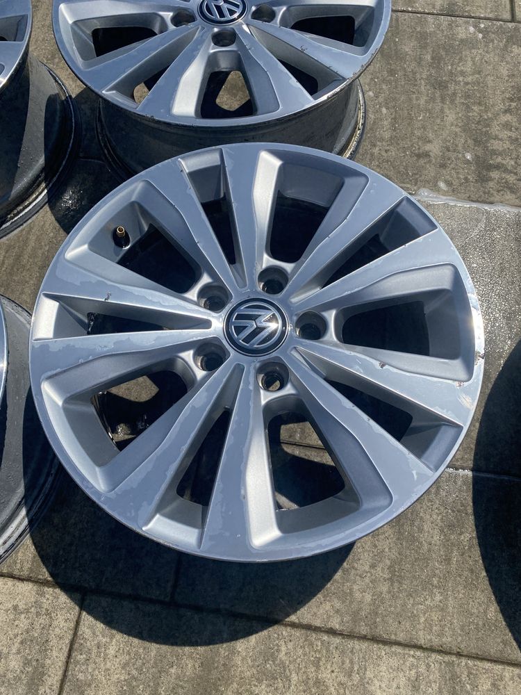 Alufelgi volkswagen r16 z golfa 7
