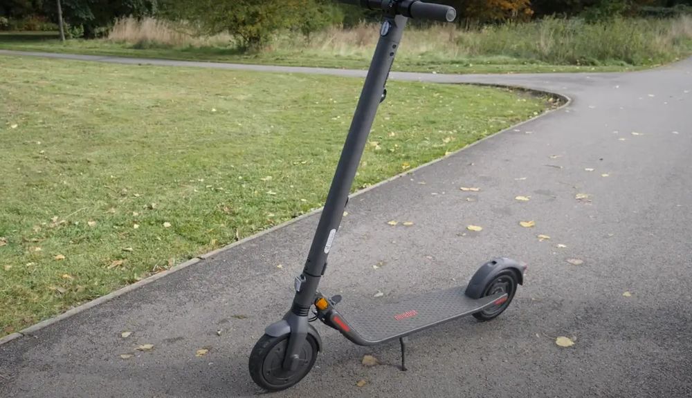 Електросамокат Xiaomi Ninebot E25E Kickscooter Black by Segway