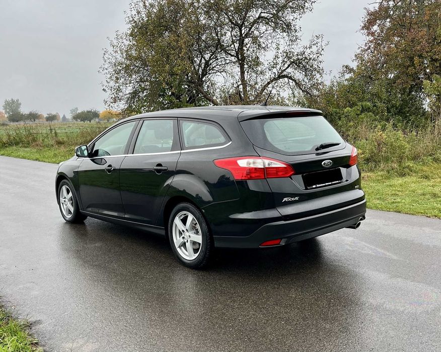 Ford Focus MK3 1.6 bogate wyposażenie stan bardzo dobry transport