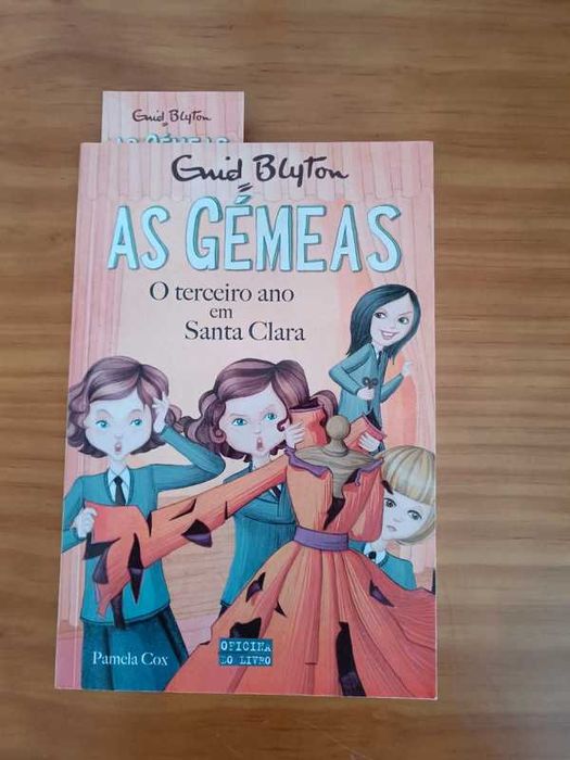 As gémeas no colégio de Santa Clara - V