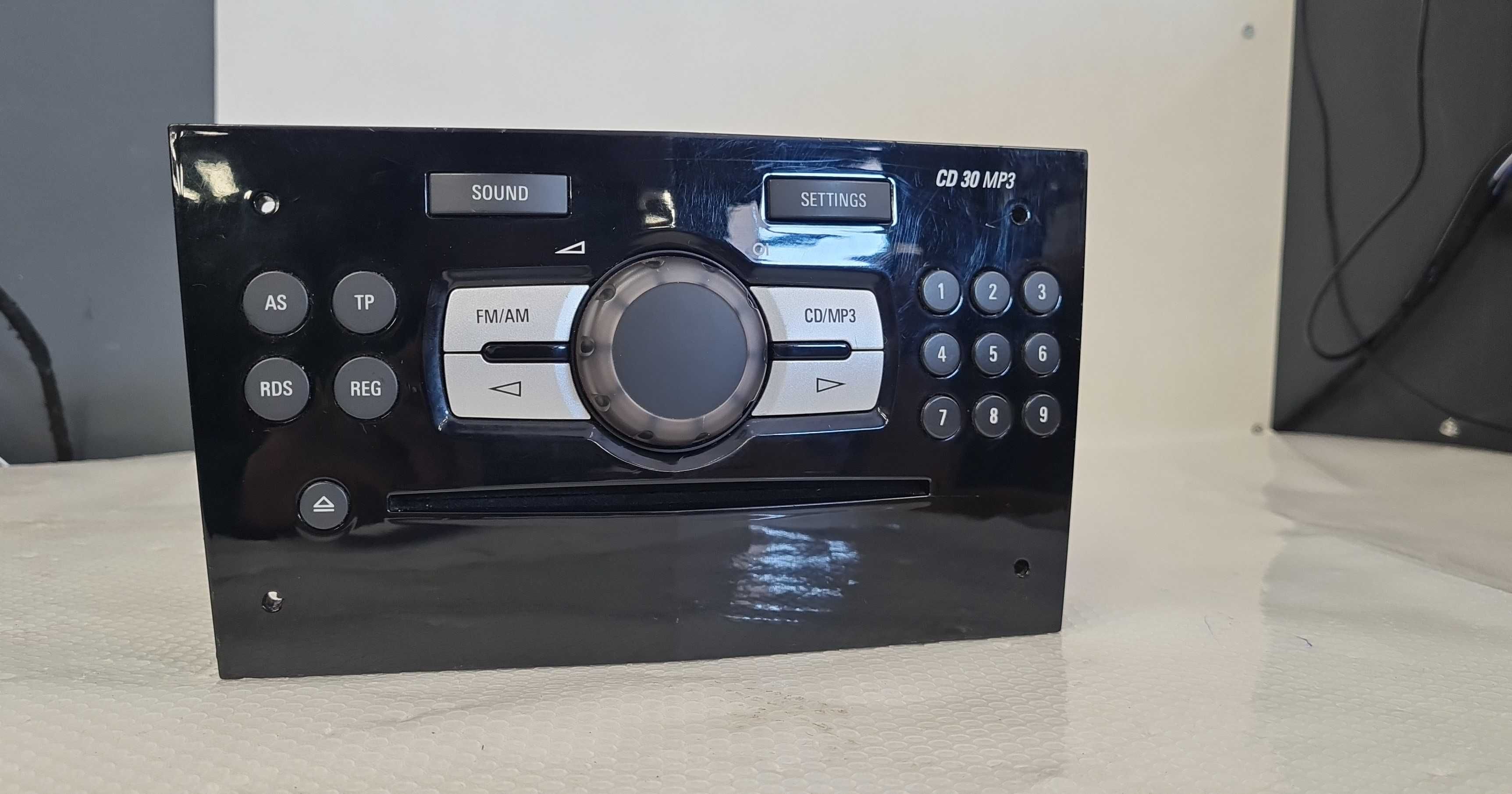 Opel Corsa D CD30 MP3 Radio Cd Mp3 Aux BT 4973---16088