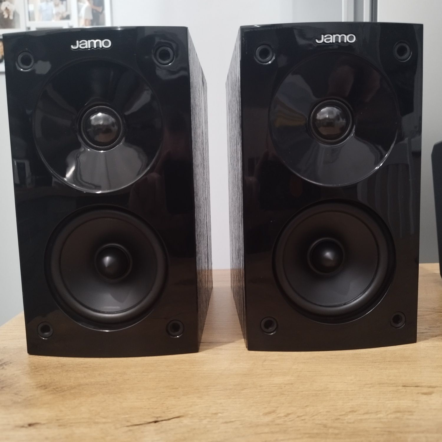 Monitory Jamo S 60 SUR 130 Wat 6 Ohm