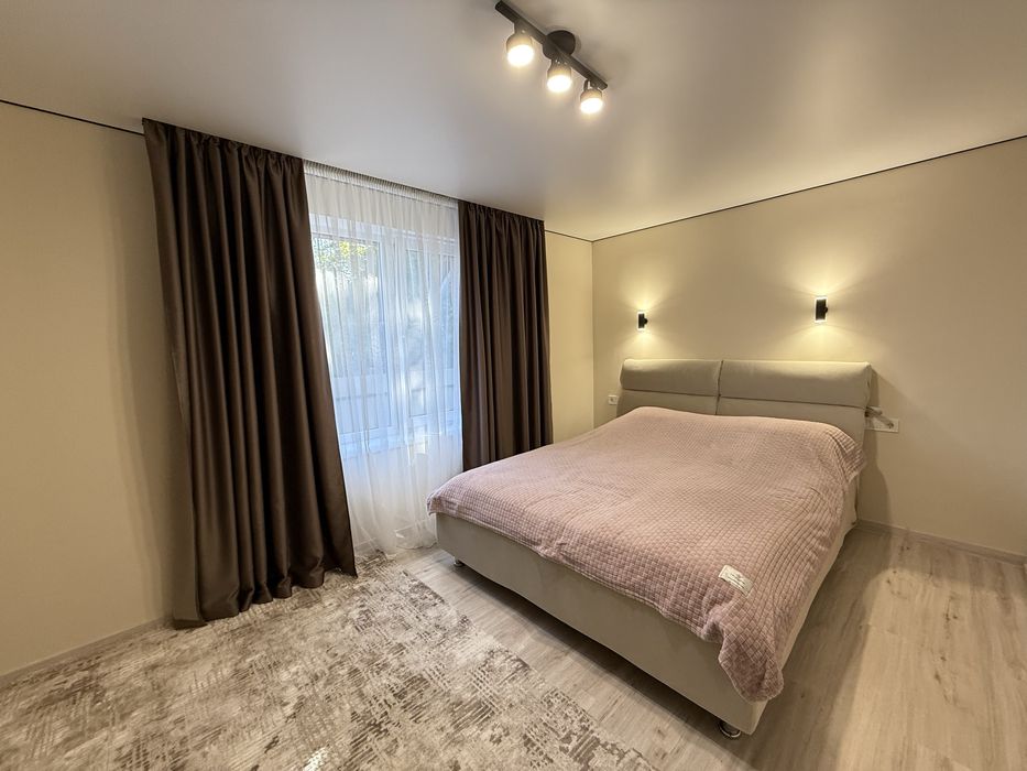 Сучасний новий будинок у передмісті! Продаж