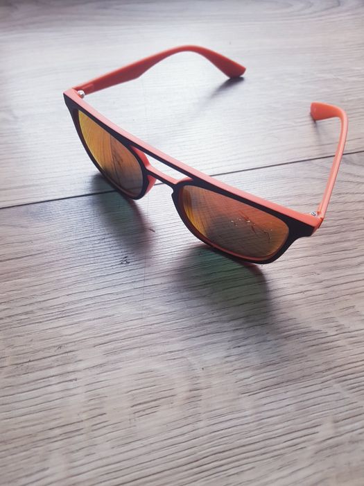 Okulary przeciwsłoneczne  uniwersalne damsko / męskie