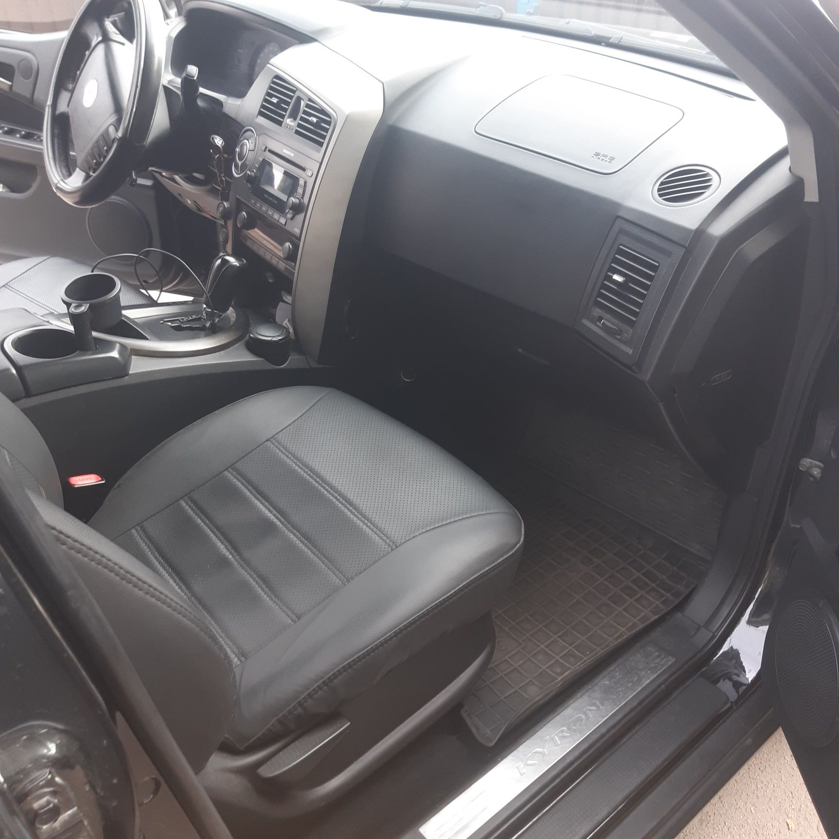 автомобиль  ssangyong kyron