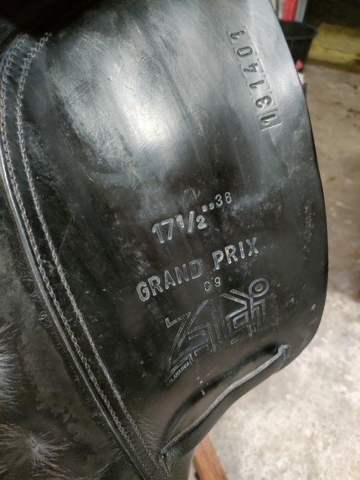 Vendo material de equitação