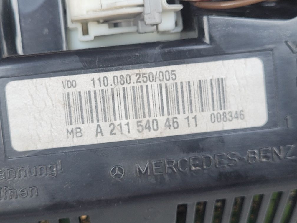 Sprawny Licznik Zegar Prędkościomierz Mercedes W211 Benzyna