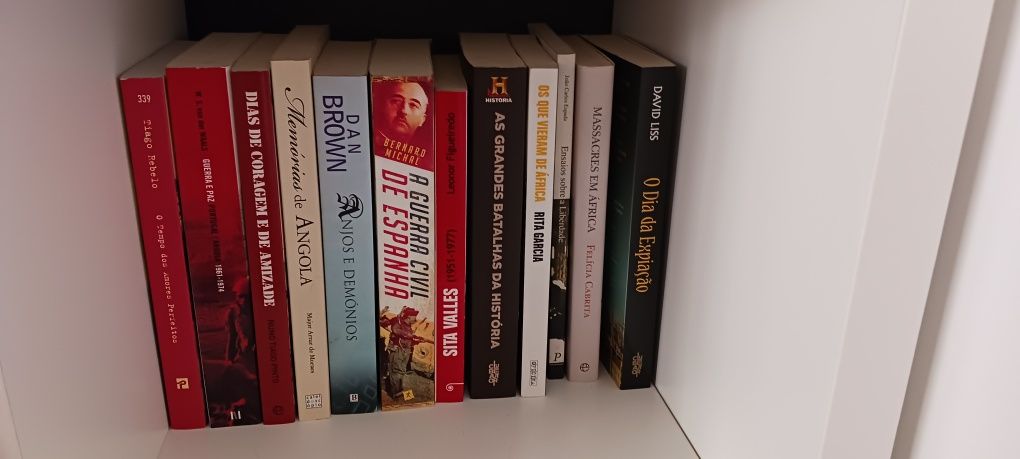 Livros de várias temáticas