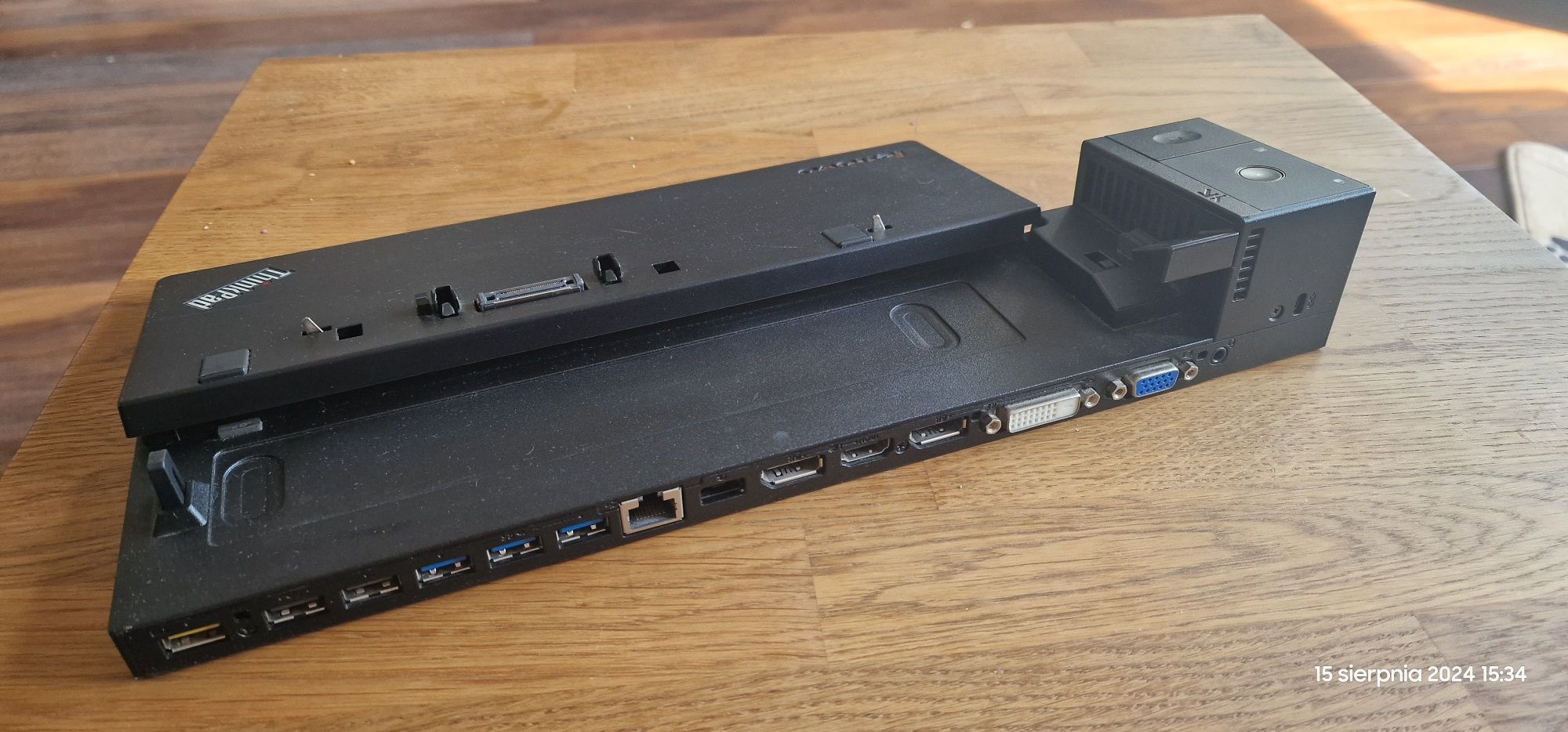 Stacja dokująca Lenovo ThinkPad Pro Dock Typ 40A2 egzemplarz nr.1