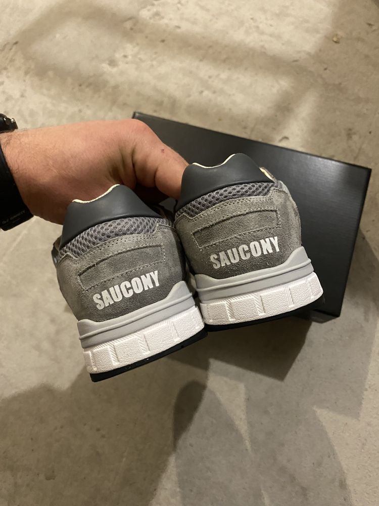 Кроссовки премиум качества Saucony Shadow 500