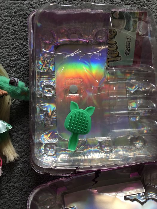 NANANA surprise teens Na! Na! Na! Lol carmen linda lol