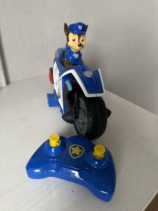 Гонщик на мотоциклі