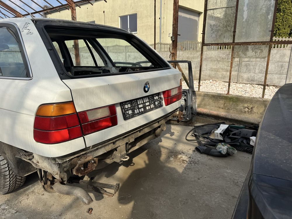 Idealna tylna klapa e34 touring rarytas alpinweiss