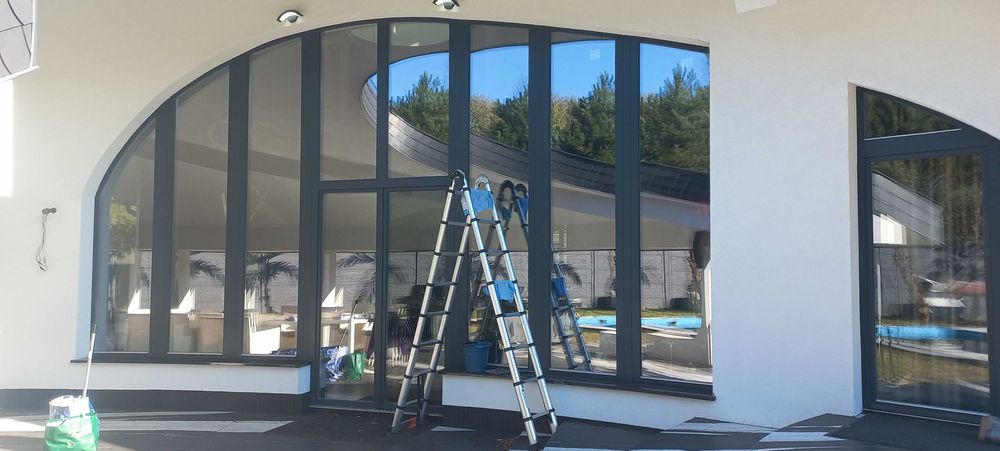 mycie okien sprzątanie pranie kanapy