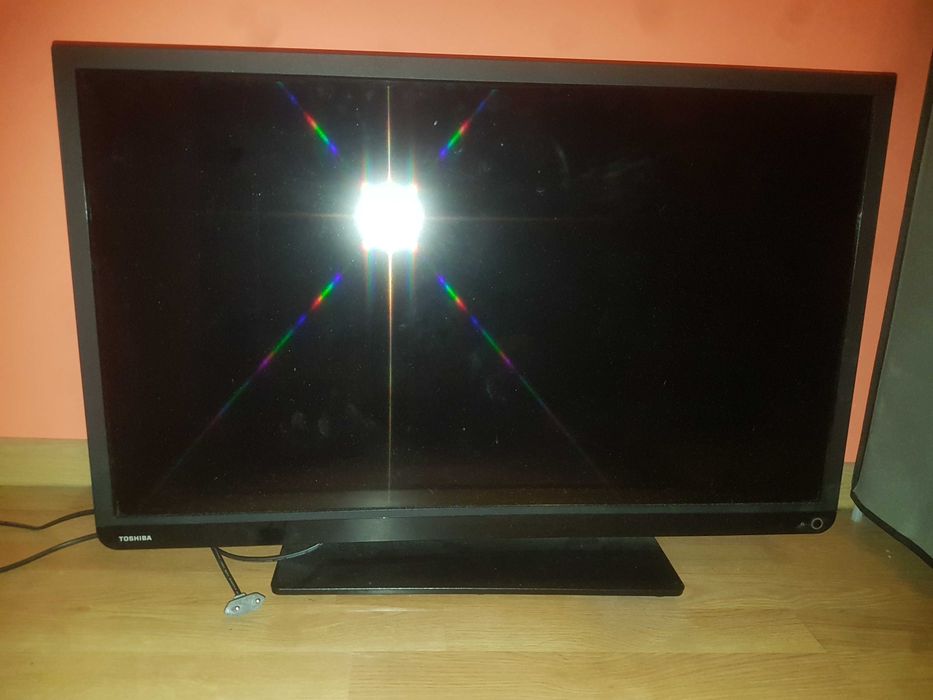 Telewizor 32 cale Toshiba 32W3433DG LCD caly możliwość  wysyłki