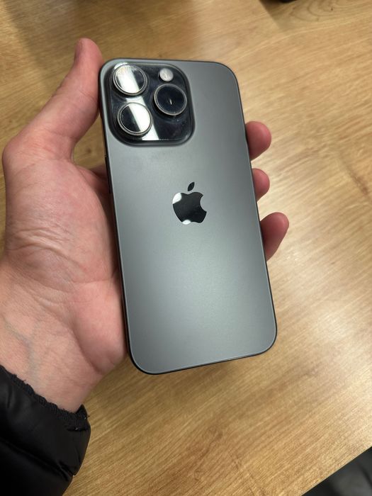 Продам IPhone 15 pro 256gb Neverlock!