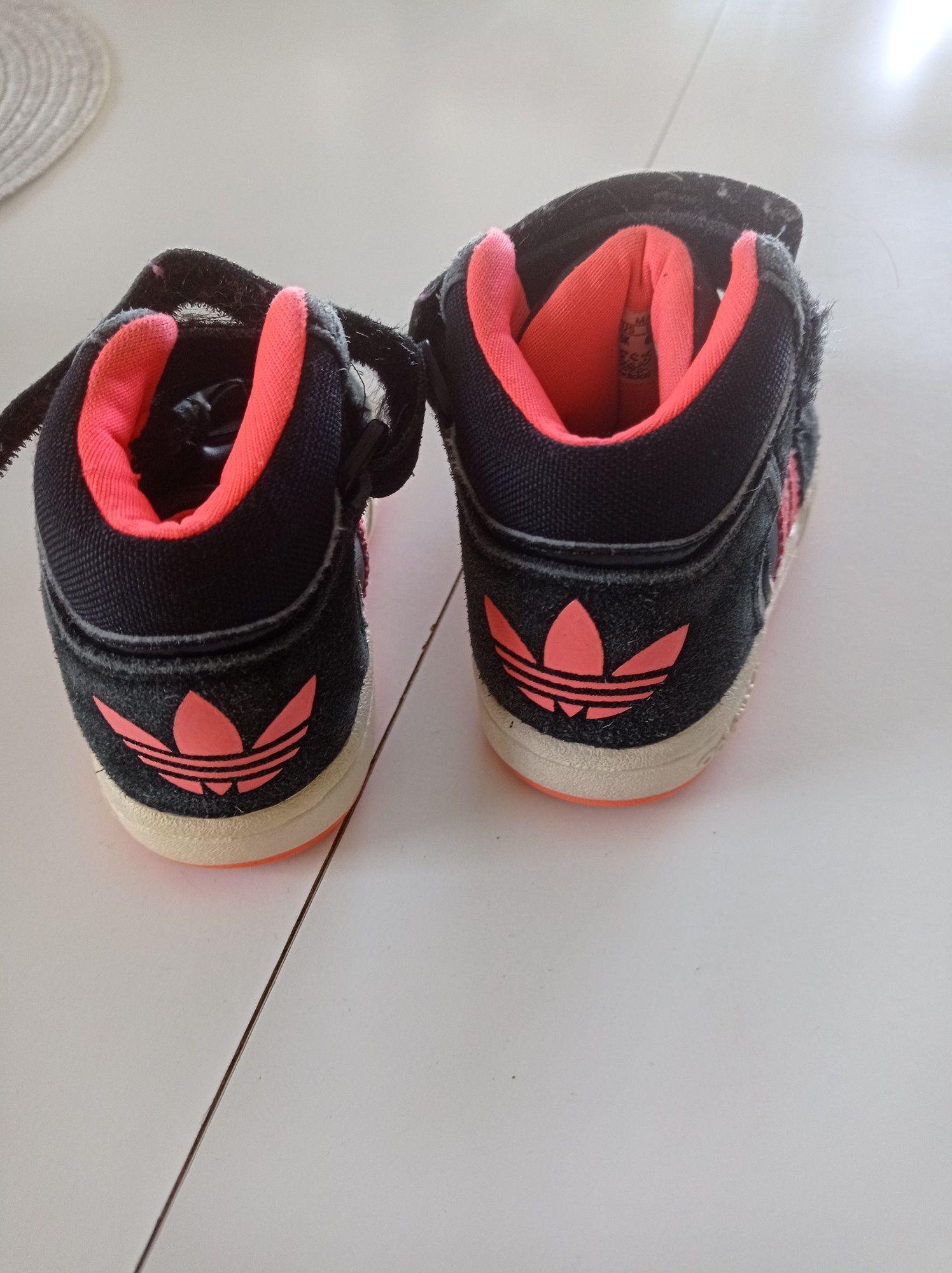 Buty Adidas rozmiar 20 chłopiec/dziewczynka