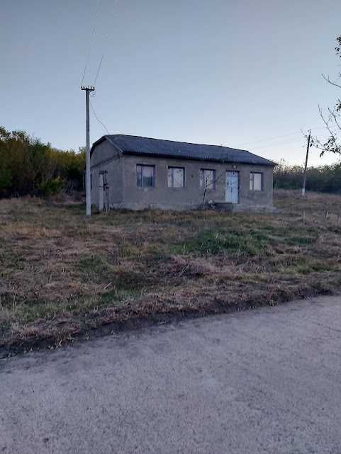 Продам нежилое строение.