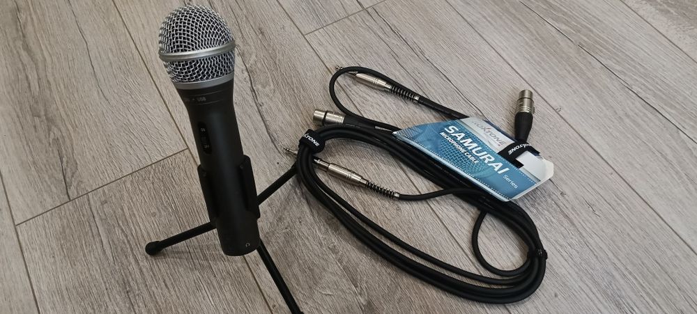 Вокальный микрофон Samson Q2U