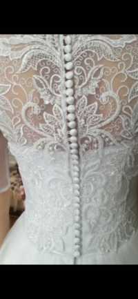 Весільне плаття біле