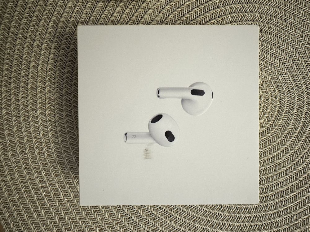 Sluchawki AirPods 3rd generation