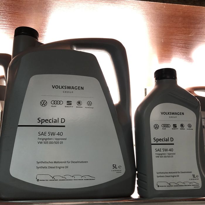 Масло синтетика/Vw 0w30 5л -1739/vw 5w40 D 5л -1799/vw 5w40 G 5л -1545