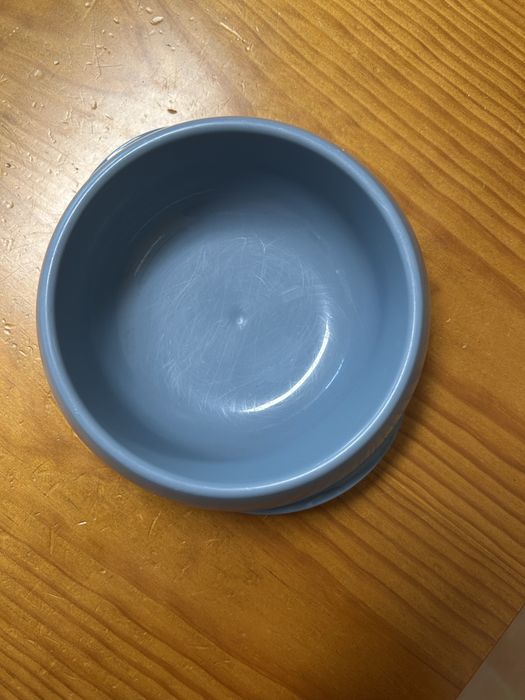 Vendo comedouro para cao ou gato.