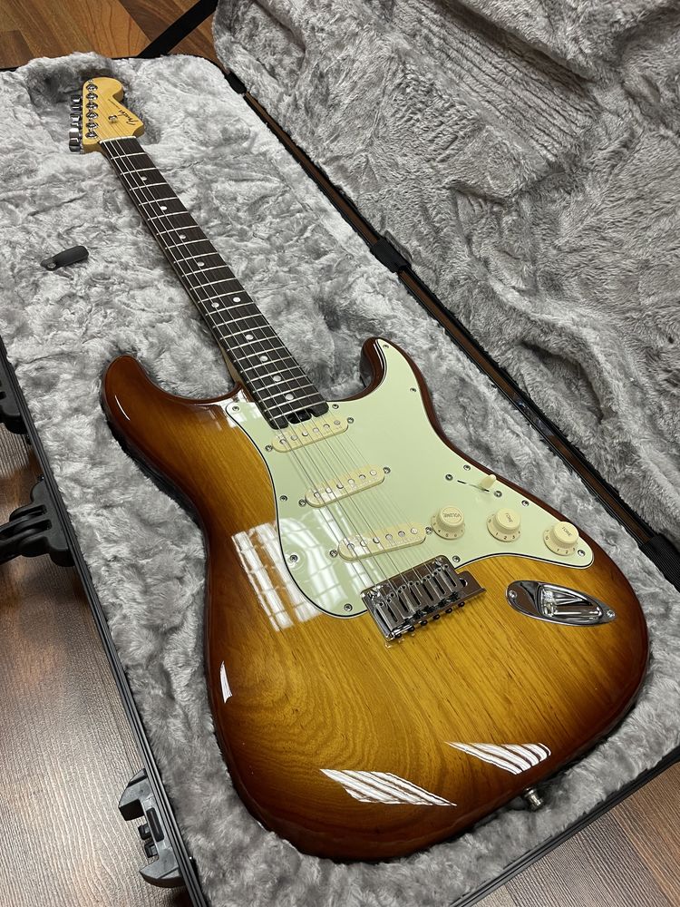 Fender Stratocaster American Elite Sienna Sunburst Ash (1800$)