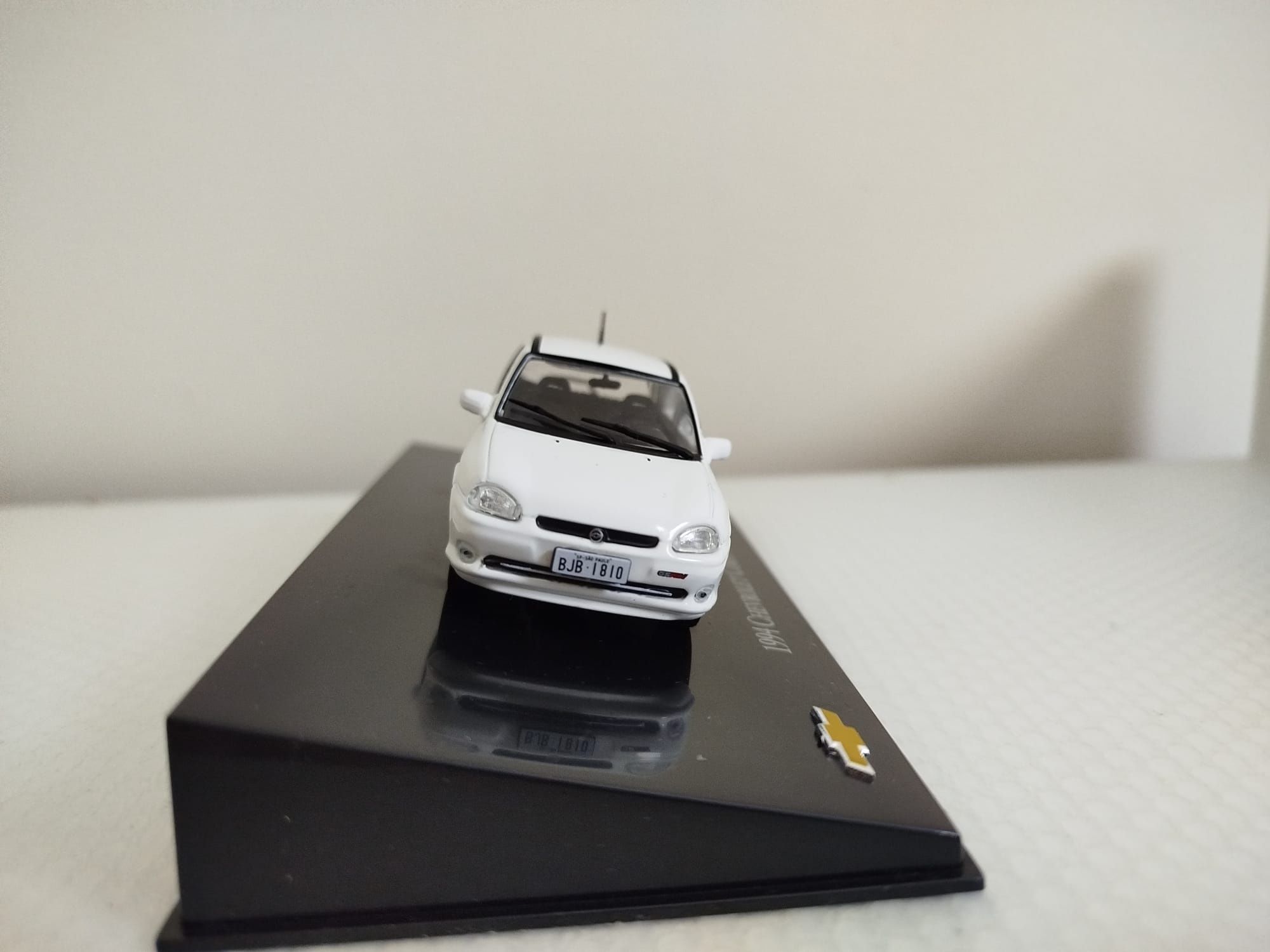 Miniatura Chevrolet Corsa GSI 1/43 Nova