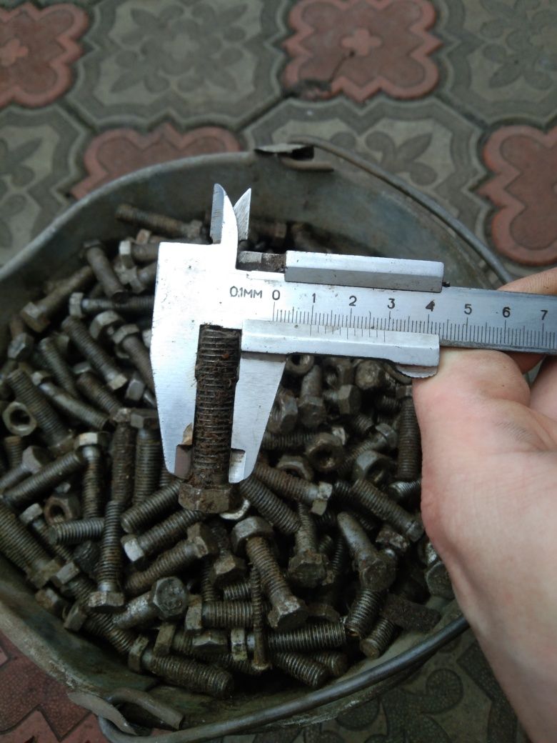 Болты 10х45мм. Резьба 1.5