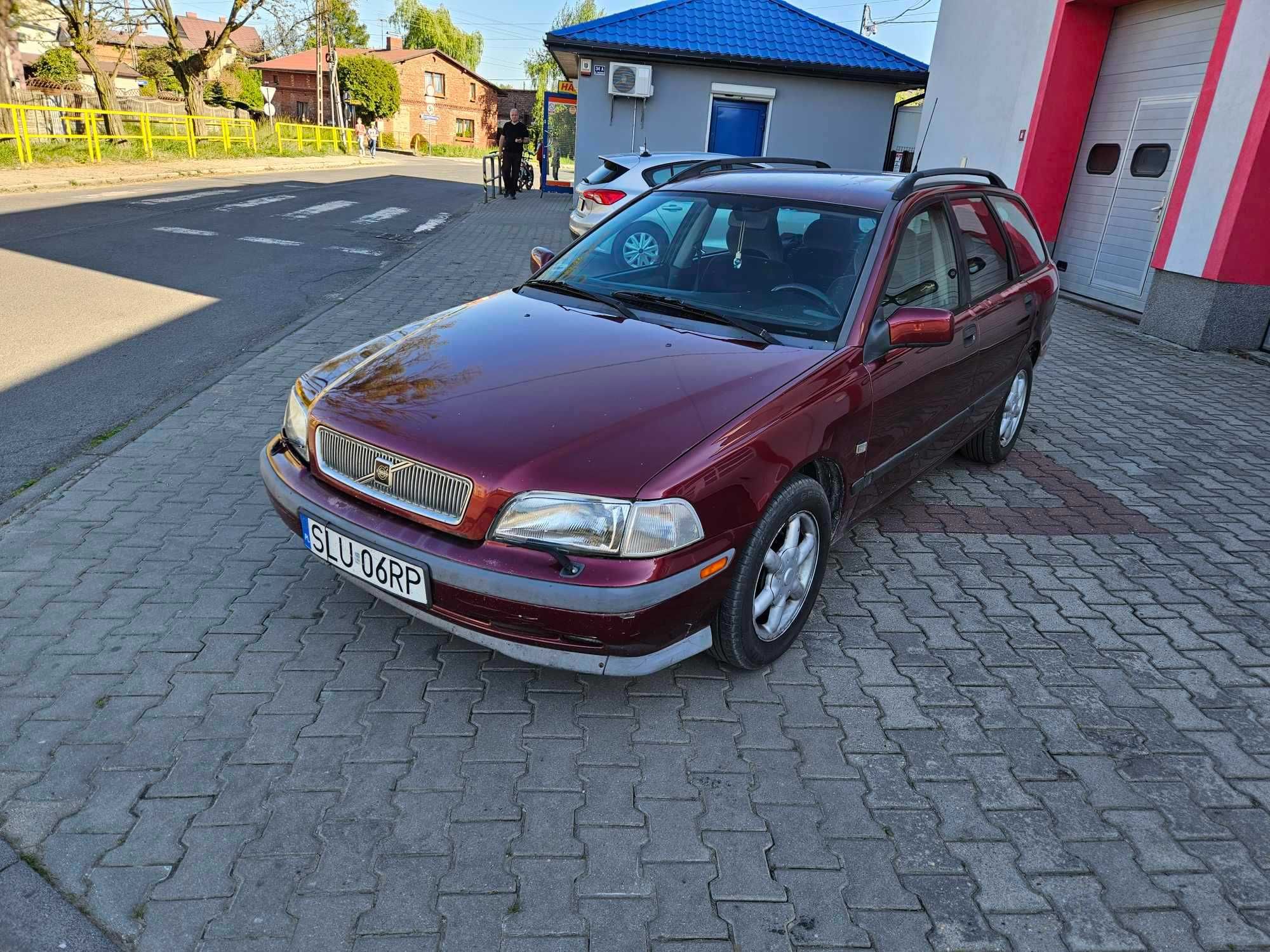 Volvo V40 2,0 16v Klima do jazdy