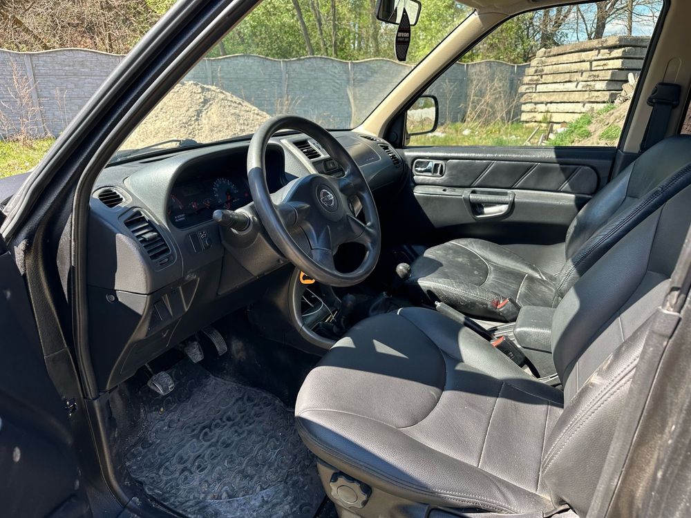 NISSAN Terrano II 2,7 po renowacji auto dla myśliwego